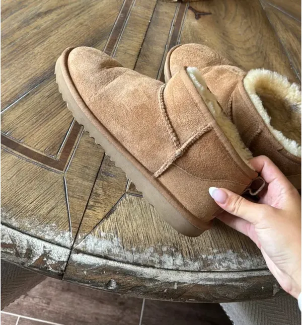 UGG Boots Women’s - Image 2
