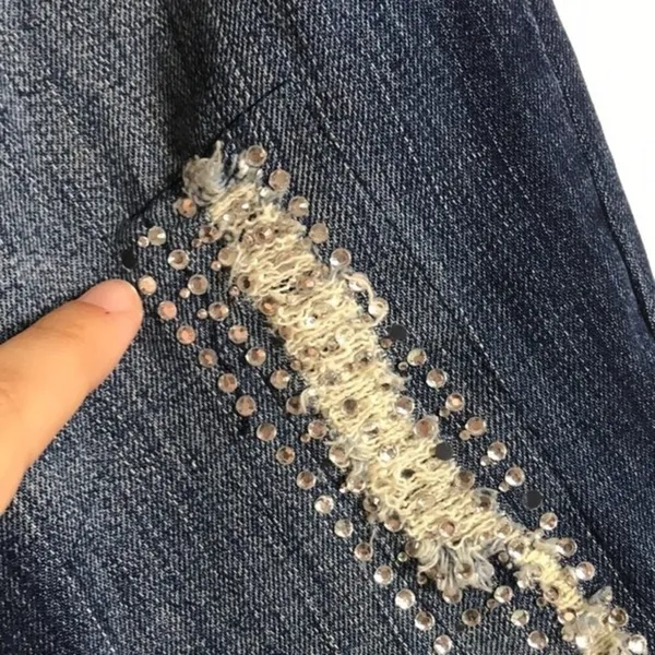 Cache Boot Cut With gem Embellishment Beads distressed jeans‎ size 6 - Image 6