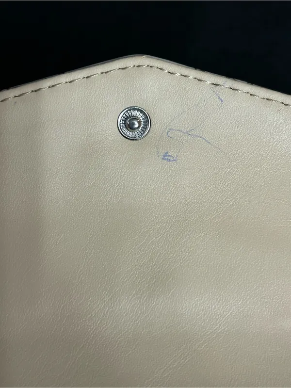 Guess Women’s Cream Logo Print Clutch Wallet - Image 9