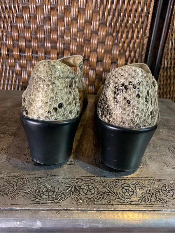 Alegria Leather Snakeskin Print Mary Jane’s Size 39 - Image 4