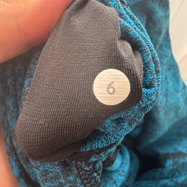 • Lululemon • Women’s Wunder Under Leggings Size 6 - Image 5