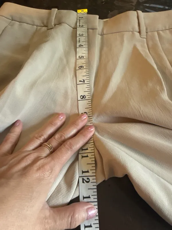 Aritzia The Effortless Pant Wide-Leg Rise Low Pants in Beige Size 4 - Image 10