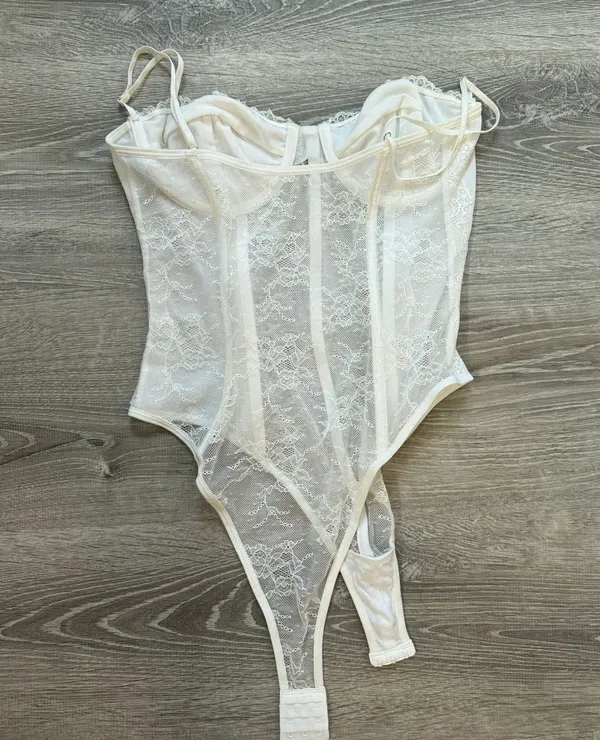 White Fox Lace Bodysuit - Image 2