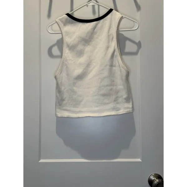 Alice & Olivia Woman’s White Black Ribbed Cropped Andre Tank Top Large Crew - Image 5
