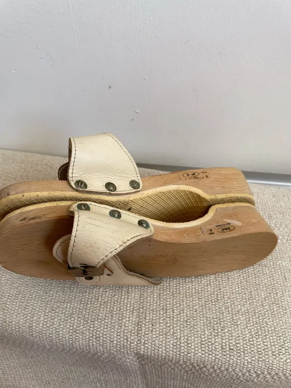 Vintage Dr Scholls Orig Clogs Women Size 6 Wooden Shoes Sandals Cream Austrian - Image 7