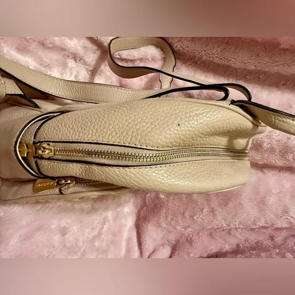 Michael Kors Leather backpack - Image 4