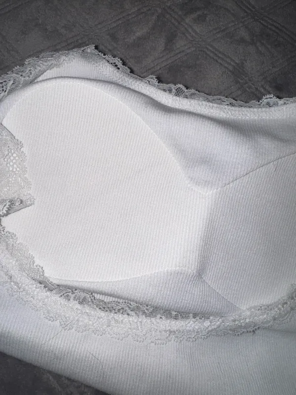 Women white cherry blossoms top with build in bra size M - Image 4
