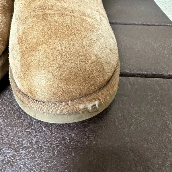 UGG Bailey Button Short Shearling Boots Booties Classic Chestnut Color - size 8 - Image 7