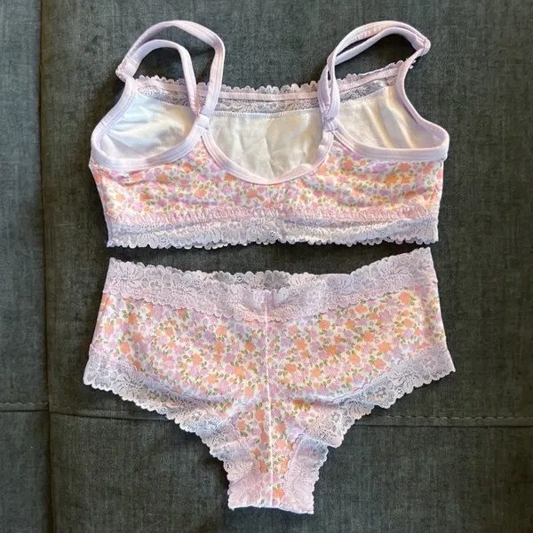 💐VS PINK Cotton Lace Trim Bralette & Cotton Cheeky Panty Petite Lilac Floral M - Image 4