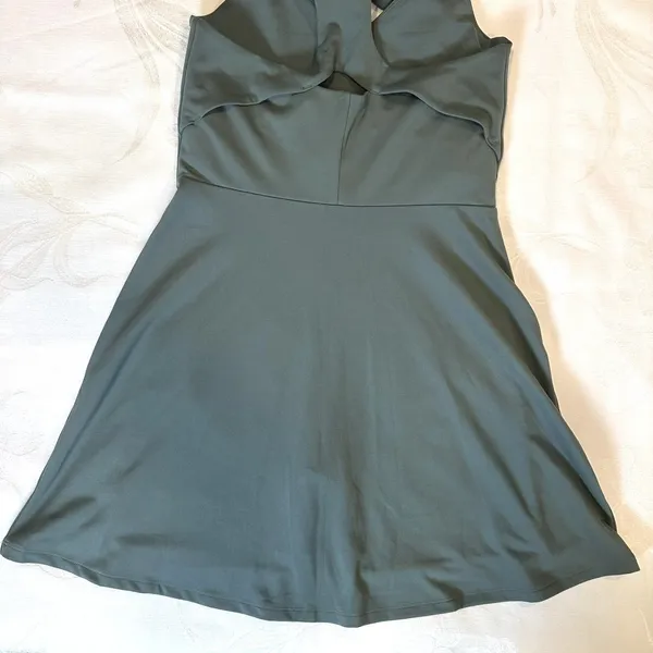 Girlfriend Collective‎ Size-M Lola Active Dress with Shorts Fog Green - Image 9