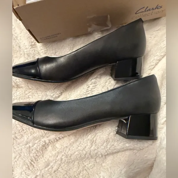 Clarks Women's Marilyn Sara Leather Low Block Heel Pumps Black Size 8 new in box - Image 6