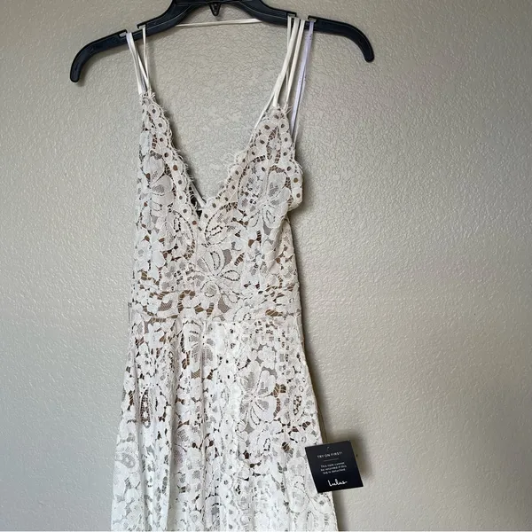 Lulu’s Love of details white lace Dress SZ XS - Image 3