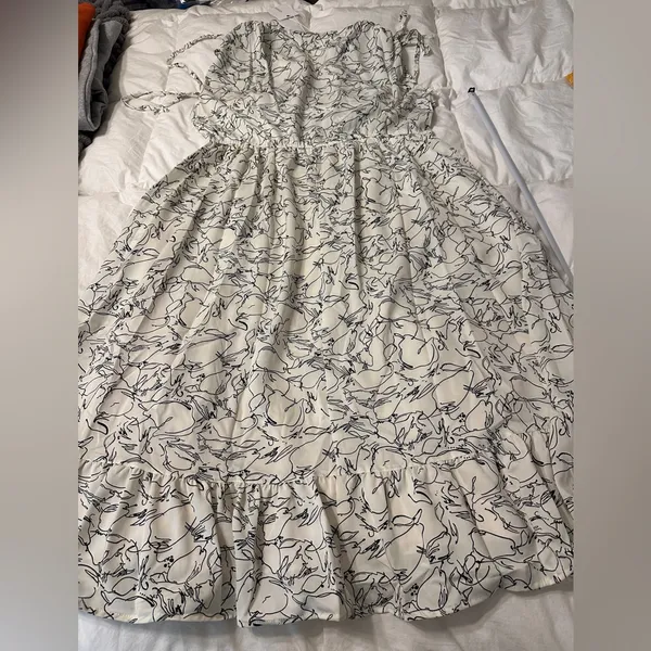 Anniewear Sketch Flower Midi Dress - NWT - Size XL Cream and Black Midi Dress - Image 5