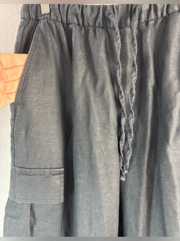 GAP XS Linen Pull-On Wide Leg Cargo Pants in Black - Image 2