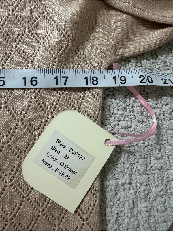 Dear.Rose new york Diamond Stitch Button-Front Cardigan Sweater in Oatmeal Sz M - Image 6