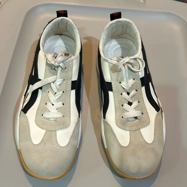 De Florance DF Cloudea sneakers in black and white women’s Size 6 - Image 2