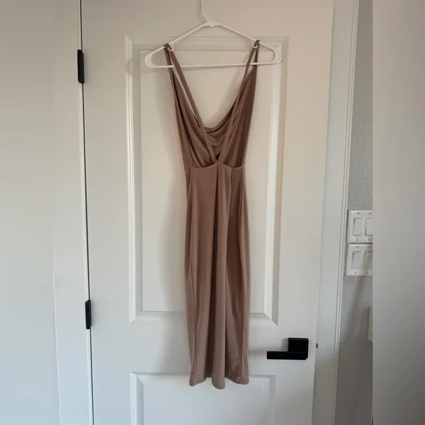 Meshki Style Cowl Neck Midi Dress Taupe Size UK8/US Small - Image 3