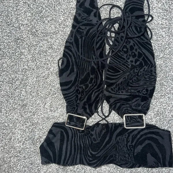 I am Gia black xs top - Image 2