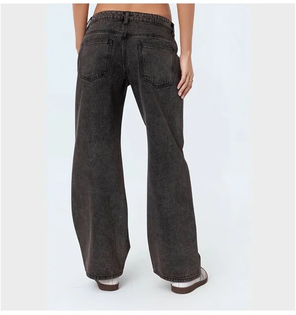 Edikted Low-Rise Raelynn Jeans Petite - Image 2