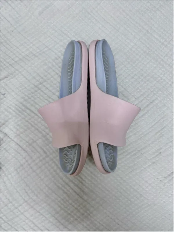Women’s Native Shoes Pink Slides Sandals size 10 Spencer style - Image 4