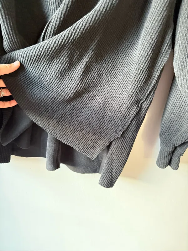 Aerie Waffle Knit Black V-Neck Ribbed Sweater Sweatshirt Black Size M Oversize - Image 10
