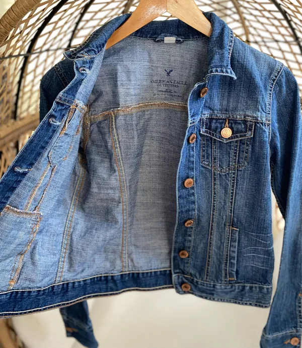 American Eagle Outfitters Women’s Denim Jacket Size Small - Image 9