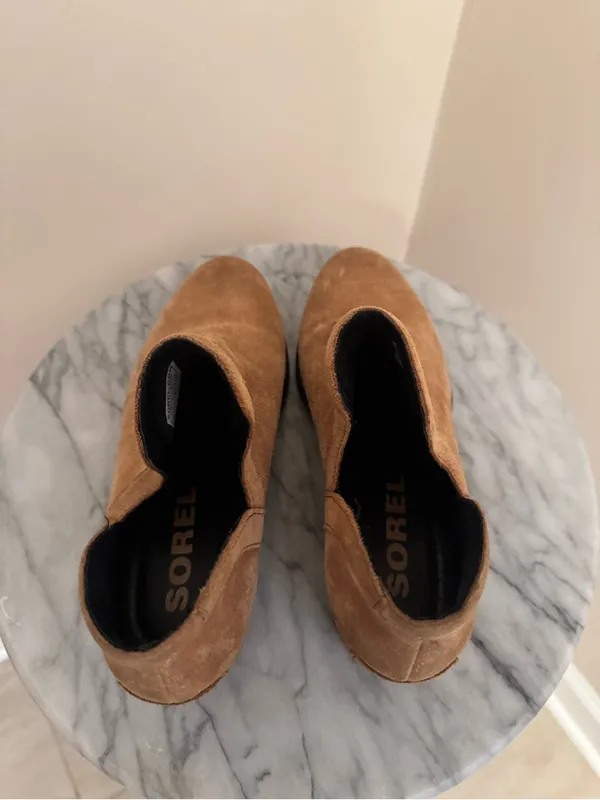Sorel Lolla Cut Out Booties Women’s Size 7.5 Tan Suede Ankle Boots Casual - Image 5