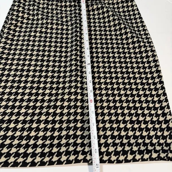 ELLE Houndstooth Knit Pencil Skirt Black/Beige High Rise Knee Pull On 6 - Image 3