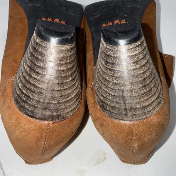 Taos‎ Stunner Brown Rustic Leather Mary Jane Clog Heel Bootie Pumps Shoes Size 7 - Image 9