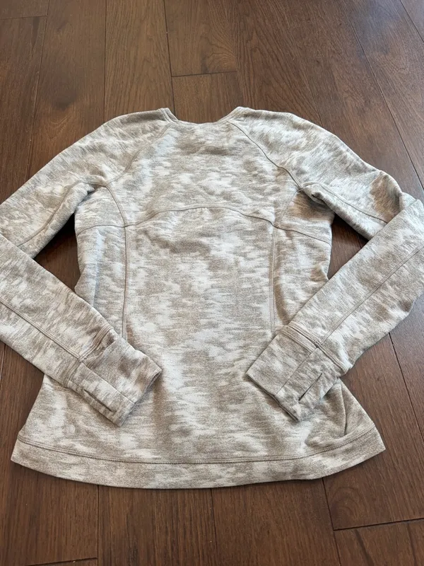 Lululemon It’s Rulu Run Long Sleeve Size 0(?) - C31-012 - Image 9