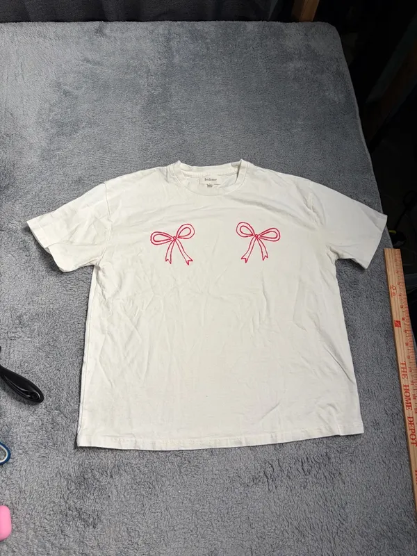 Bohme White Tee with red bows graphic XS - Image 2