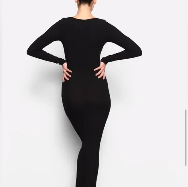 SKIMS Long Sleeve Maxi Dress M - Image 2