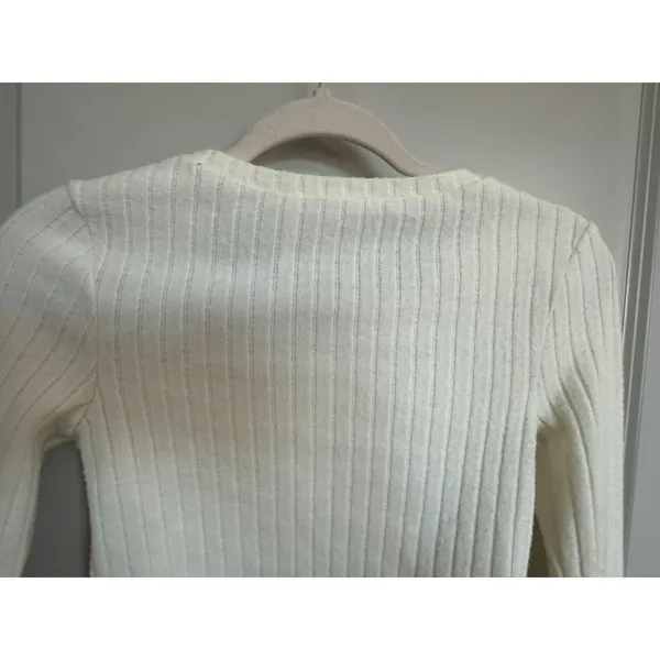 Urban Outfitters Out From Under Ivory Button Up Tight Cropped Sweater Women's Sz - Image 4