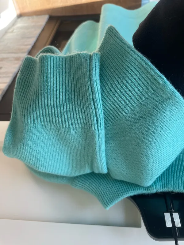 Elisabeth Williams women sweater green size M, very new - Image 4