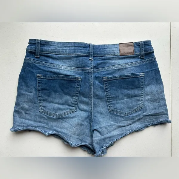 Maurices women’s size 14 stars and stripe high-rise cut off denim shorts - Image 7