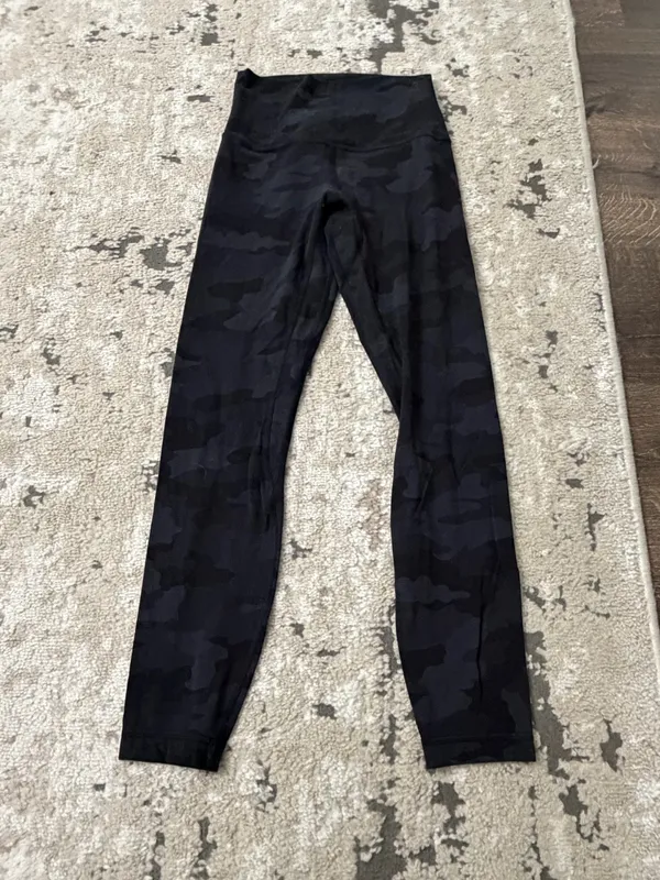 Lululemon Align Pant 25" Size 4 - Heritage 365 Camo Deep Coal Multi - Image 2