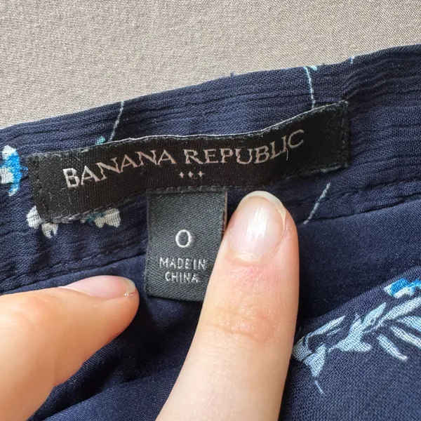 Banana Republic floral chiffon pleated mini skirt - Image 4
