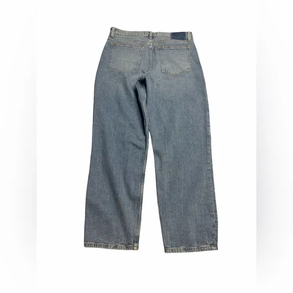 ✨👖 Abercrombie & Fitch Mom High Rise‎ Straight Jeans Size 29 / 8 👖✨ - Image 2