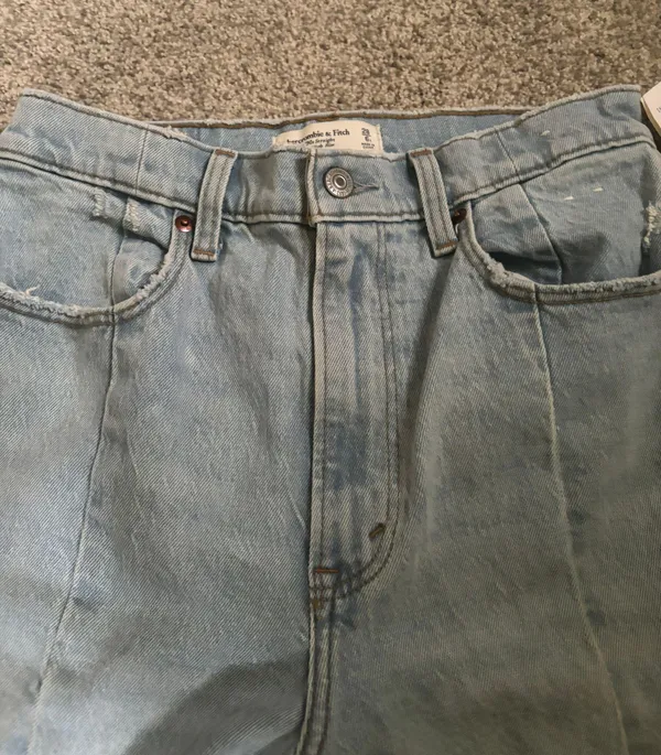 Abercrombie Jeans - Image 3