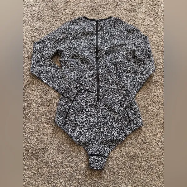 Lululemon &go Til Dawn Bodysuit size 6 - Image 2