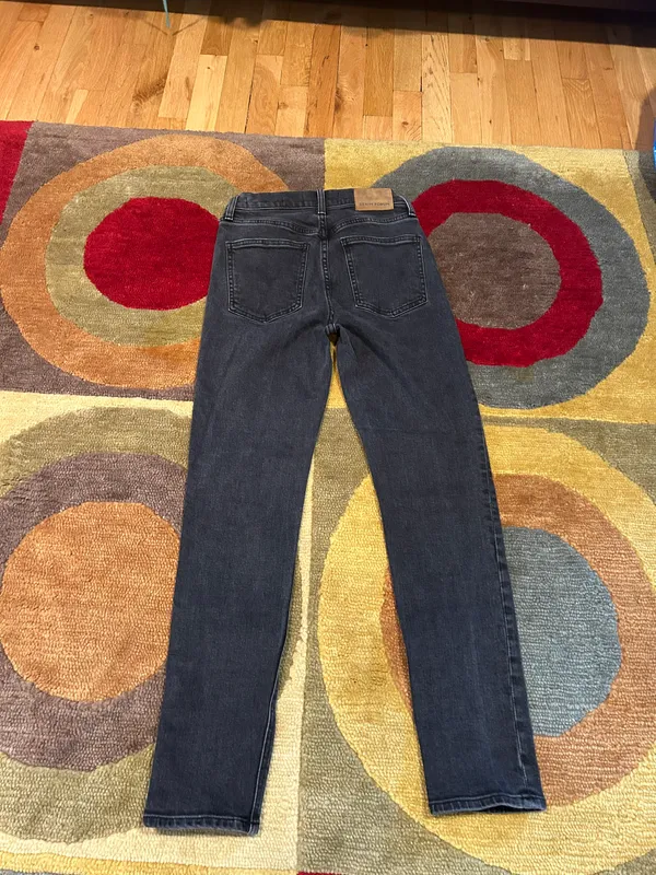 Aritzia Denim Forum The Yoko High Rise Slim Leg Jeans Washed Black Size 25 Waist - Image 4