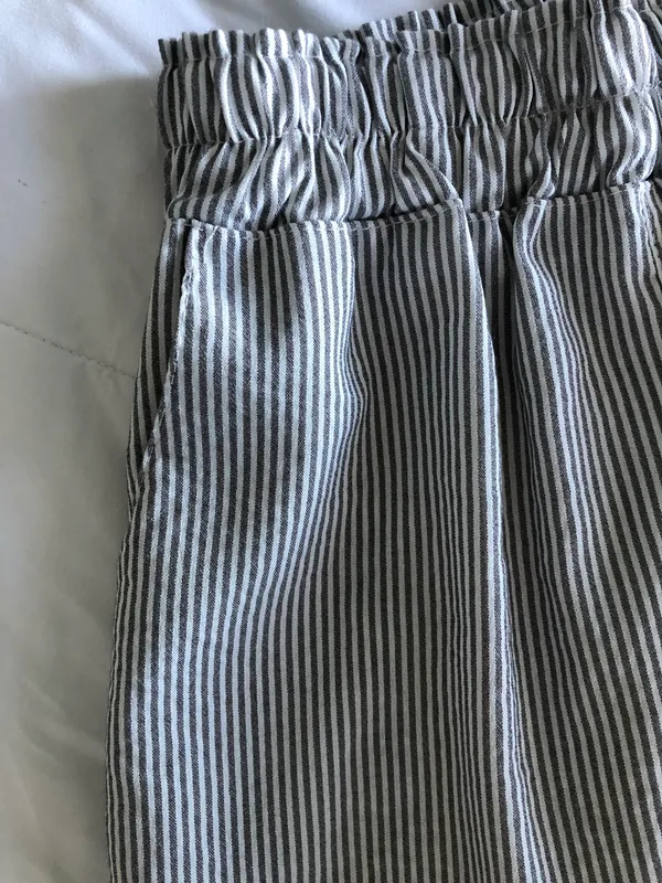 Brandy Gray And White Striped Flowy Shorts - Image 3