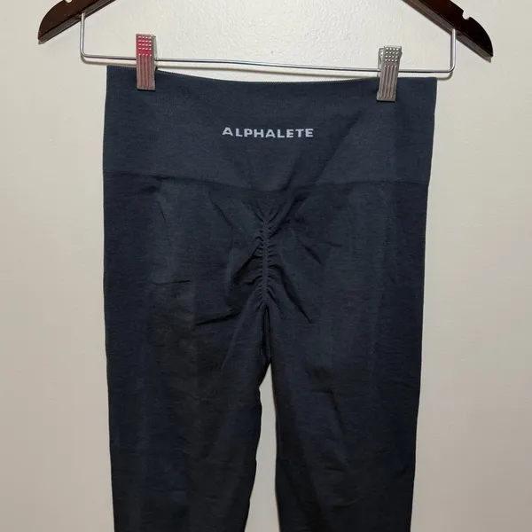 Alphalete Seamless Leggings - Image 4