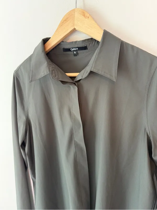 Quince Performance Tech Button-Down Long Sleeve Blouse Loose Fit Small Grey - Image 6