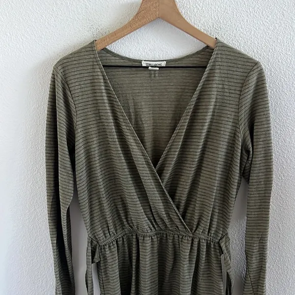 Billabong Faux Wrap Romper Green Stripe Tie Waist Boho Long Sleeve Tie Medium - Image 4