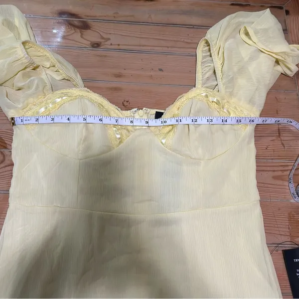 Valla Light Yellow Flutter Sleeve Midi Dress - Image 8