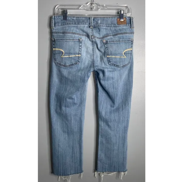 American Eagle Outfitters Light Blue Cropped Artist Ripped Jeans Size 6 - Image 3