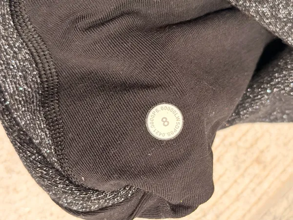 Lululemon scuba sparkle black size 8 - Image 2