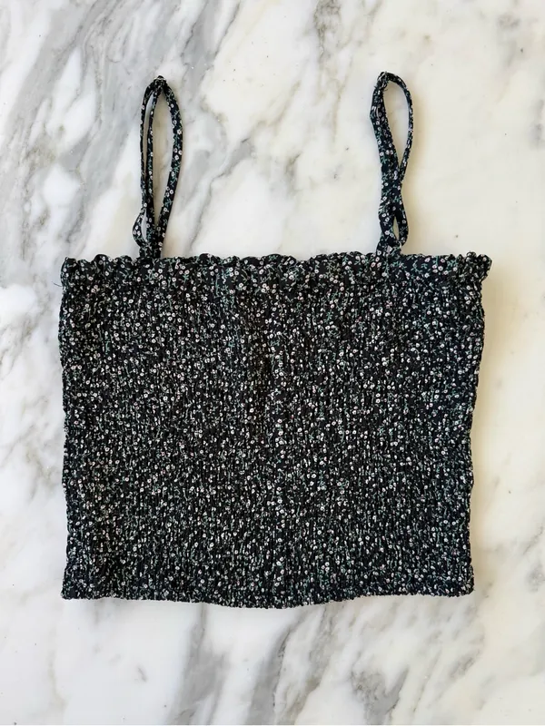 PaperMoon Black Ditsy Floral Smocked Cami Crop Top • Sz M - Image 3