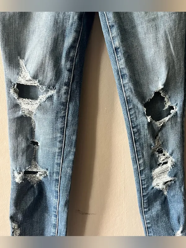 American Eagle Distressed Super High Rise Jeggings Size 00 - Image 2